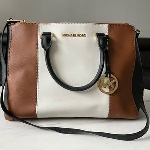 Michael Kors Sutton Center Stripe Saffiano Bag